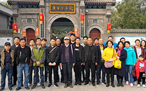 先進工作者康（kāng）百萬莊園遊玩