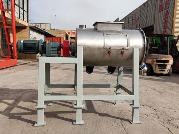 小（xiǎo）型犁（lí）刀混合機